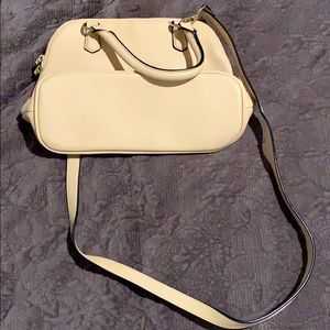 Cream shoulder bag